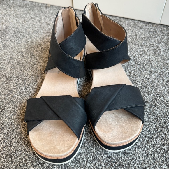 LifeStride Women's Zoom Platform Sandals Black Size 8 - Picture 3 of 8